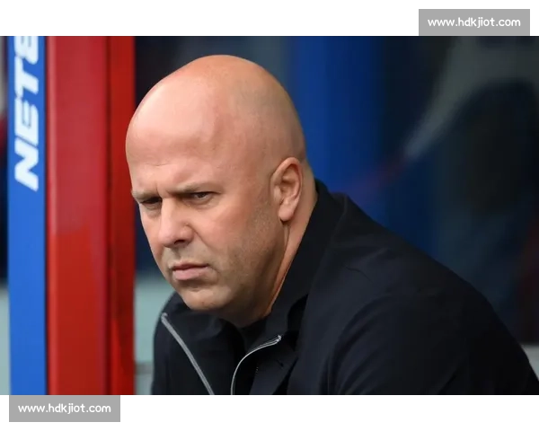 斯洛特谈争议：加克波那次更像点球，别苛责个人