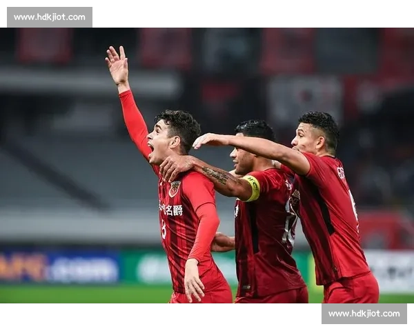 亚冠焦点战蒙通联迎战广州恒大强强对话引爆球迷期待与荣耀之夜前瞻