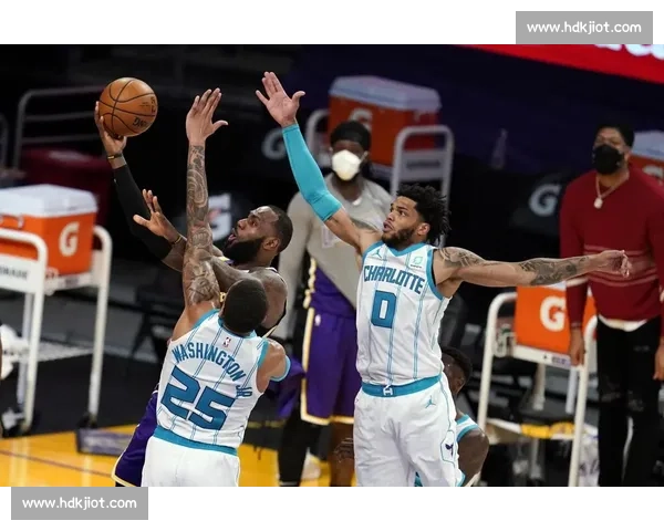 2月9日湖人对阵山猫詹姆斯领衔冲击连胜看点全解析前瞻与焦点对决